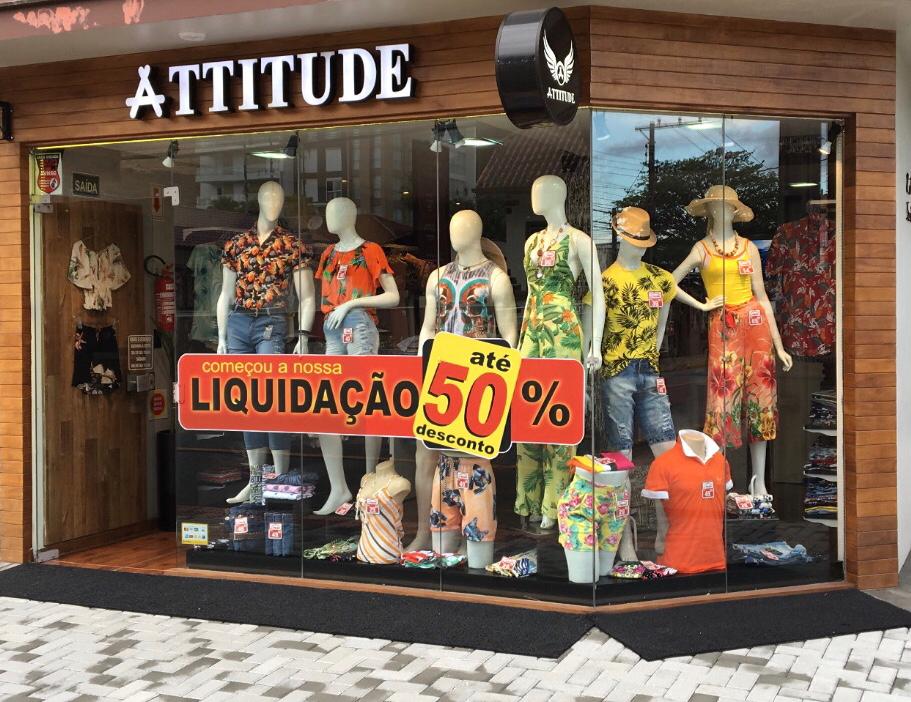 vitrine de loja com desconto